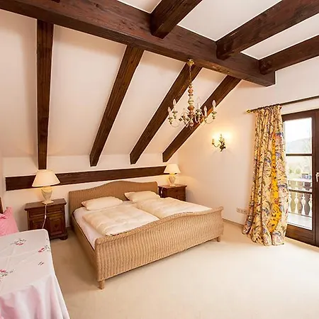 Romantik Guest house