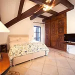 Romantik Casa de hóspedes 4*